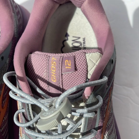Brooks Women's Ghost 12 Purple Gray Plaid Sneakers 7 - Picture 6 of 11